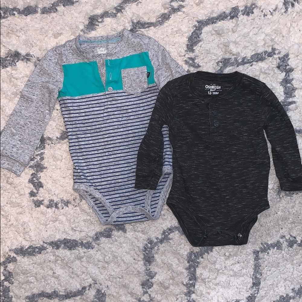 2 boys long sleeve onesies